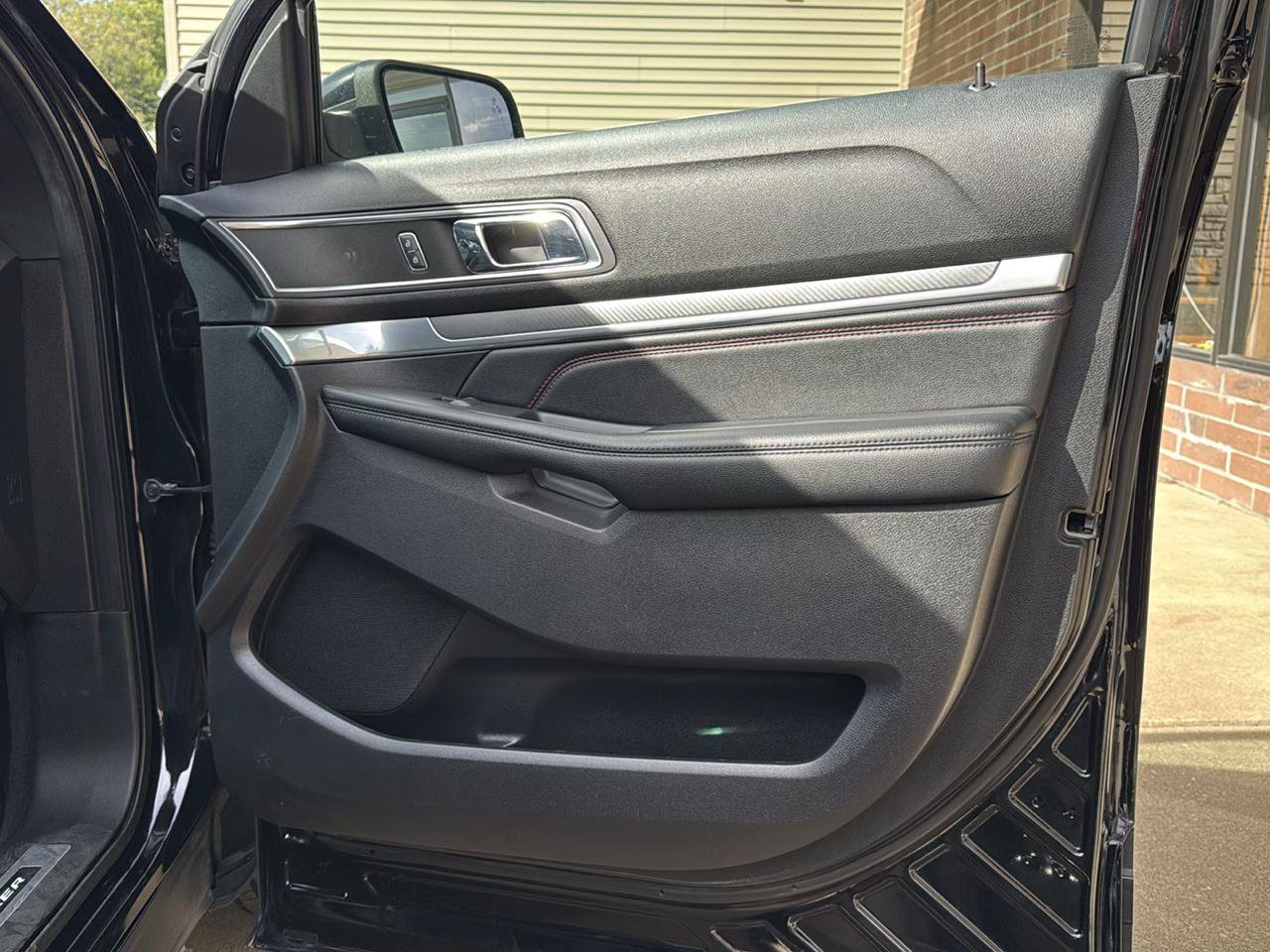 Used 2019 Ford Explorer Sport AWD/4WD image 28