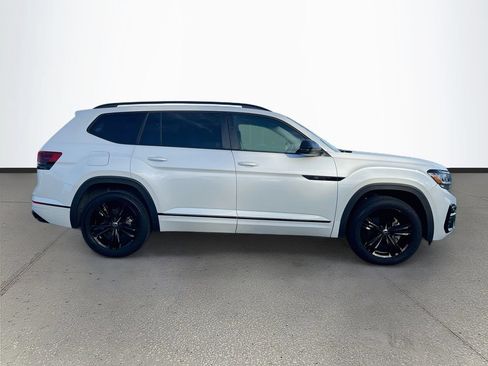 Used 2023 Volkswagen Atlas SEL R-Line AWD/4WD image 8