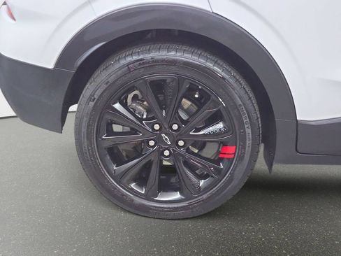 Used 2023 Chevrolet Bolt EUV Premier w/ Sun & Sound Package FWD image 33
