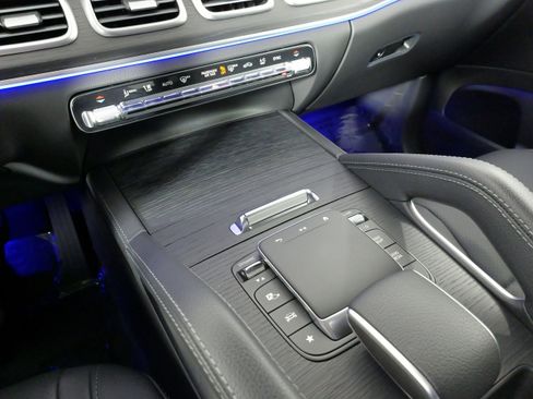 Used 2024 Mercedes-Benz GLE 350 4MATIC image 62