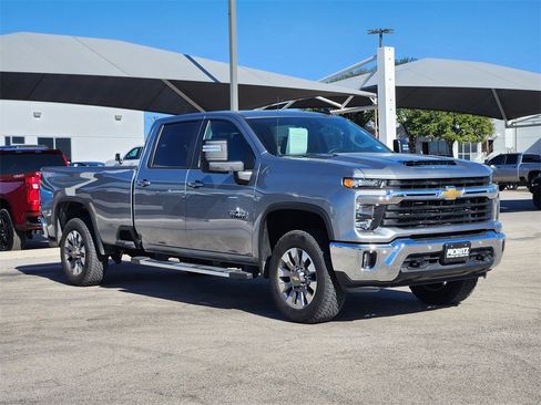 Used 2025 Chevrolet Silverado 3500 LT w/ Texas Edition image 2