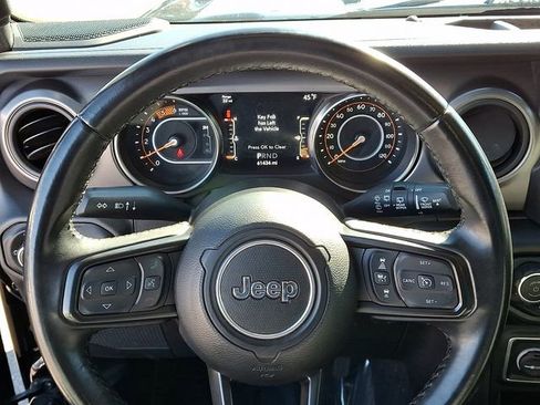 Used 2021 Jeep Wrangler Unlimited Sport image 23