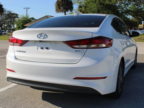 Used 2018 Hyundai Elantra SEL image 7
