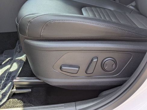 Used 2025 Kia Sportage SX FWD image 22