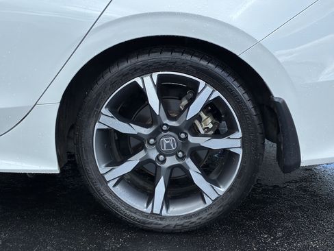 Used 2025 Honda Civic Sport Touring image 9