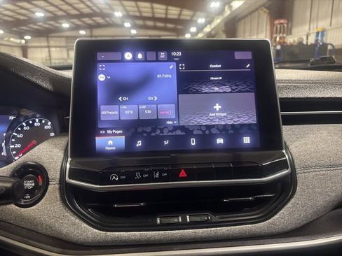 Used 2023 Jeep Compass Sport AWD/4WD image 19