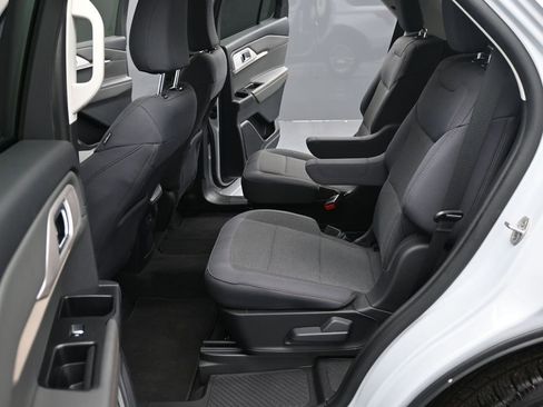 Used 2025 Ford Explorer Active image 14