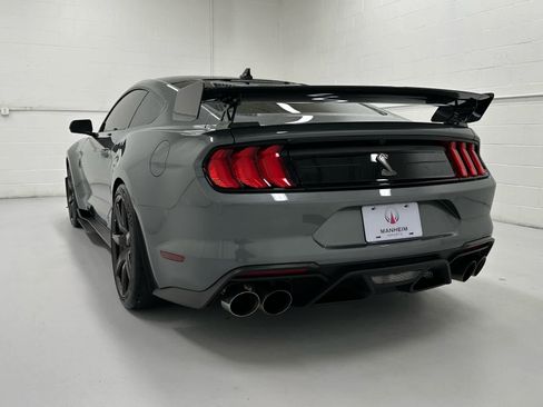 Used 2022 Ford Mustang Shelby GT500 w/ Carbon Fiber Track Pack image 6