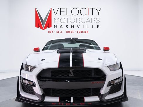 Used 2022 Ford Mustang Shelby GT500 w/ Carbon Fiber Track Pack image 18