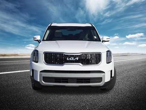 Used 2025 Kia Telluride EX FWD image 15