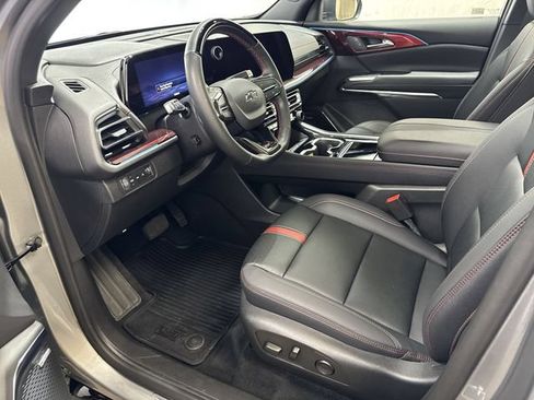 Certified 2026 Chevrolet Traverse RS AWD/4WD image 12