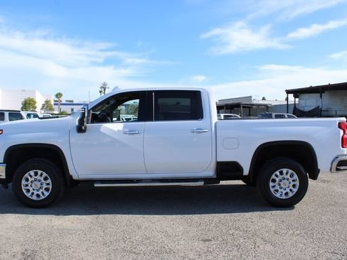 Used 2024 Chevrolet Silverado 2500 LTZ AWD/4WD image 7