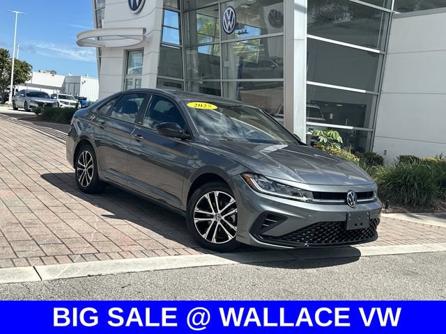Certified 2025 Volkswagen Jetta Sport FWD image 2