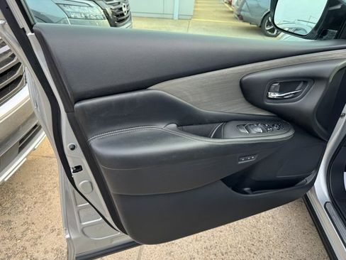 Used 2017 Nissan Murano Platinum w/ Platinum Technology Package image 11