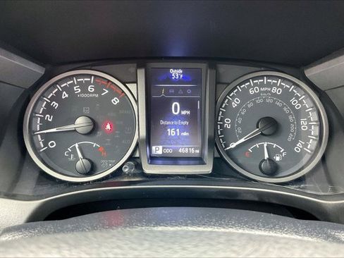 Used 2020 Toyota Tacoma TRD Off-Road image 23
