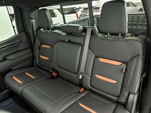 New 2026 GMC Sierra 1500 AT4 w/ AT4 Premium Package AWD/4WD image 11