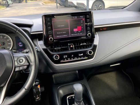Used 2022 Toyota Corolla SE image 6