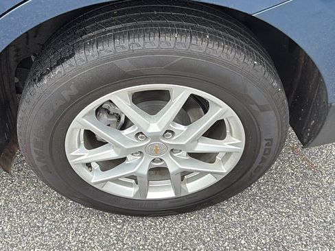 Used 2024 Chevrolet Equinox LT AWD/4WD image 12
