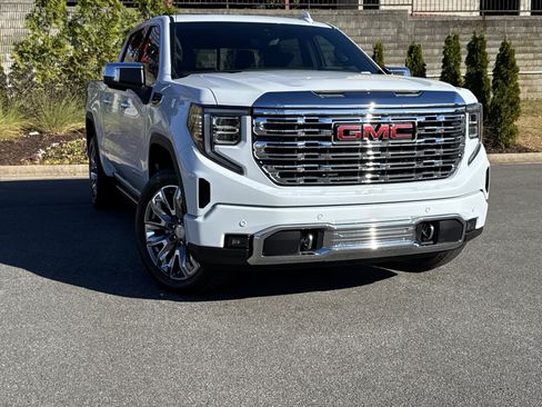New 2026 GMC Sierra 1500 Denali image 2