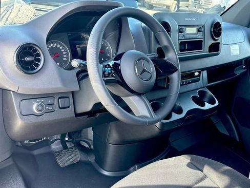 Used 2026 Mercedes-Benz Sprinter 2500 image 12