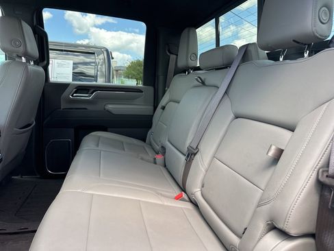 Used 2024 GMC Sierra 2500 SLT w/ SLT Premium Package AWD/4WD image 12