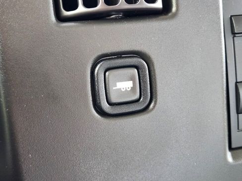 Used 2022 Chevrolet Express 3500 w/ Power Convenience Package RWD image 14