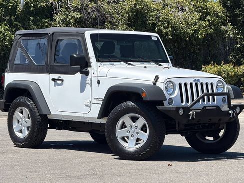 Used 2016 Jeep Wrangler Sport w/ Quick Order Package 23S AWD/4WD image 2