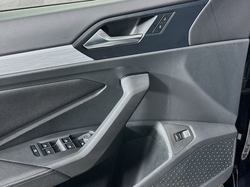 Used 2025 Volkswagen Jetta Sport image 15