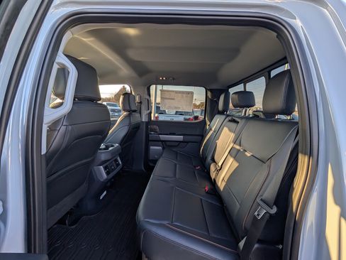 New 2026 Ford F350 Lariat w/ Black Appearance Package AWD/4WD image 12