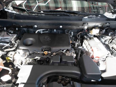 Used 2024 Toyota RAV4 LE image 31