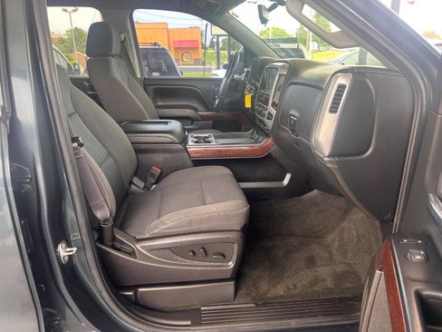 Used 2017 GMC Sierra 1500 SLE w/ SLE Value Package image 15