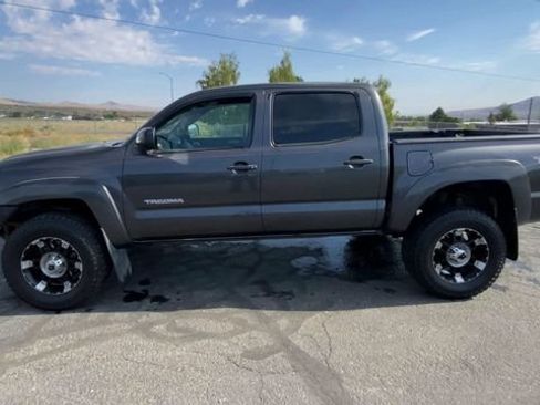 Used 2010 Toyota Tacoma 4x4 Double Cab image 5
