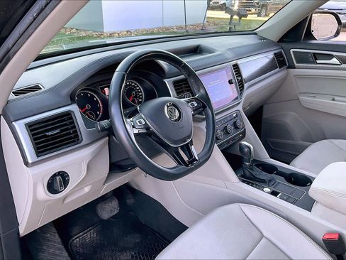 Used 2019 Volkswagen Atlas SE image 17
