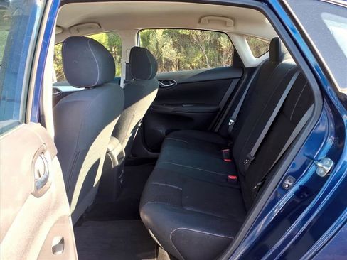 Used 2017 Nissan Sentra S image 10