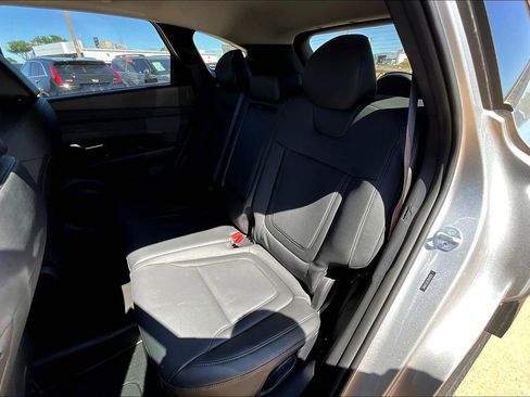 Used 2025 Hyundai Tucson SEL image 14