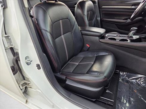 Used 2023 Nissan Altima 2.5 SR image 19