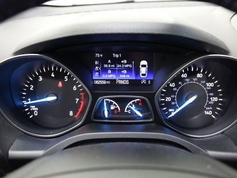 Used 2017 Ford Escape Titanium image 18