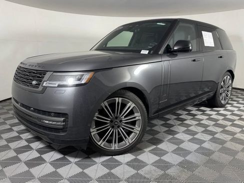Used 2024 Land Rover Range Rover SE AWD/4WD image 1