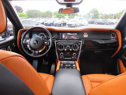 Used 2020 Rolls-Royce Cullinan AWD/4WD image 23