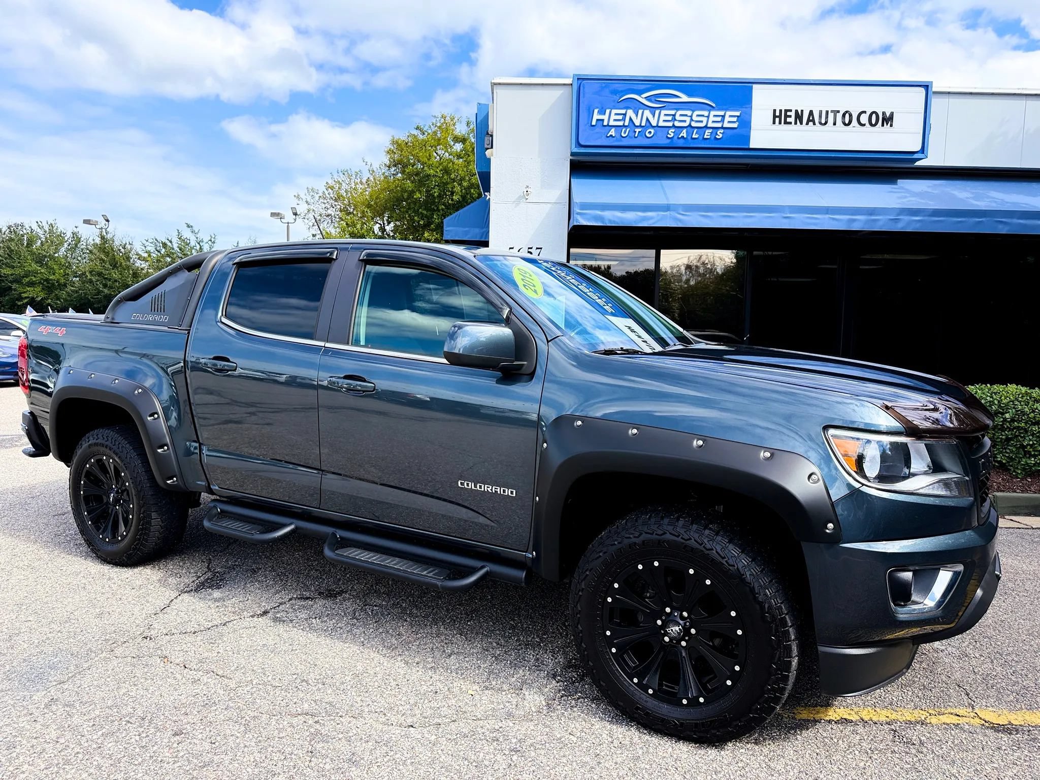 Used 2019 Chevrolet Colorado LT w/ LT Convenience Package AWD/4WD image 9