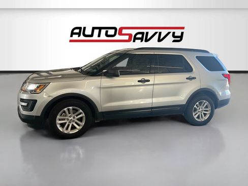 Used 2017 Ford Explorer FWD image 4