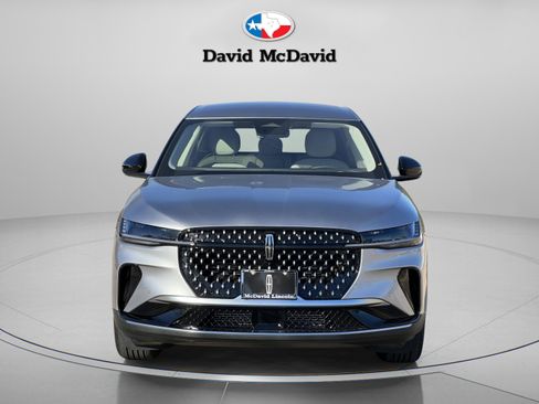 New 2026 Lincoln Nautilus Premier image 9