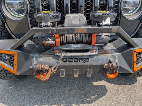 Used 2022 Jeep Gladiator Mojave w/ LED Lighting Group AWD/4WD image 10