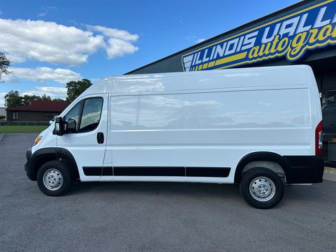 Used 2023 RAM ProMaster 2500 FWD image 4