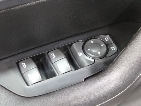 Used 2023 Chevrolet Blazer RS w/ Enhanced Convenience Package FWD image 7