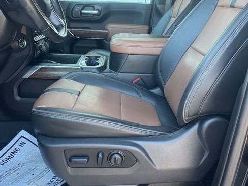 Used 2023 Chevrolet Silverado 2500 High Country w/ Technology Package image 10