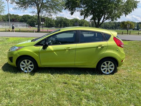 Used 2011 Ford Fiesta SE w/ 202A Rapid Spec Order Code FWD image 29