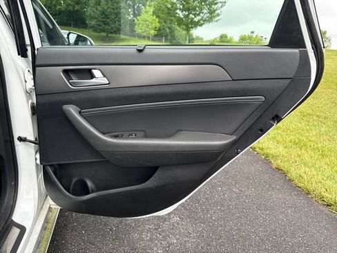 Used 2015 Hyundai Sonata Limited 2.0T FWD image 16
