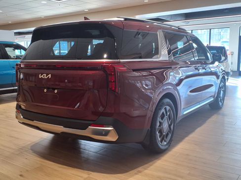 New 2026 Kia Carnival SX FWD image 4