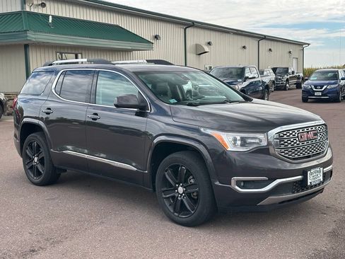 Used 2017 GMC Acadia Denali w/ Technology Package AWD/4WD image 7